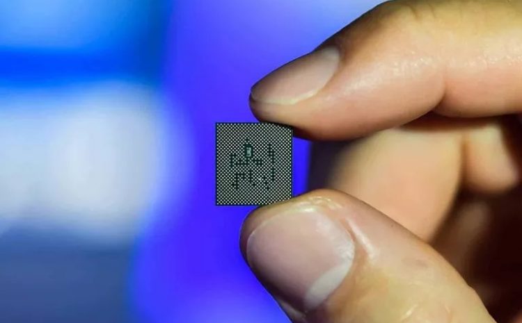 Predicting An Increase In The Price Of 4G Chips Following An Increase In Demand